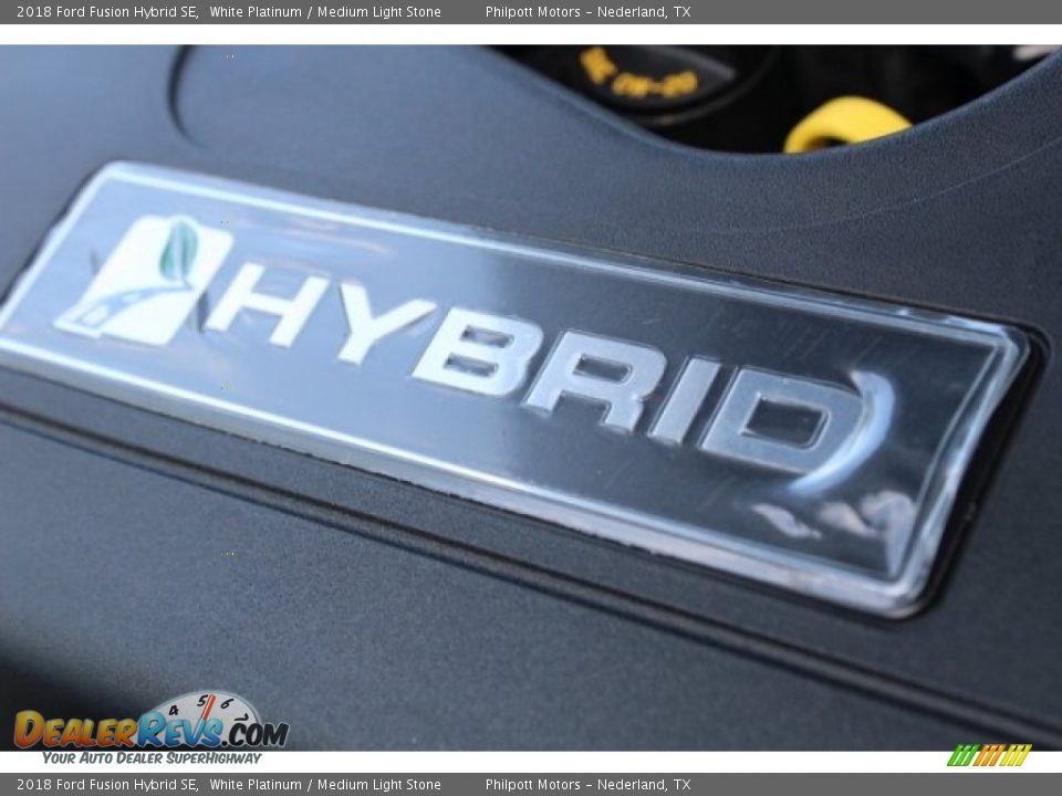 2018 Ford Fusion Hybrid SE White Platinum / Medium Light Stone Photo #34