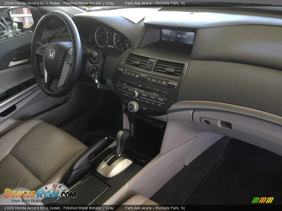 2009 Honda Accord EX-L Sedan Polished Metal Metallic / Gray Photo #26