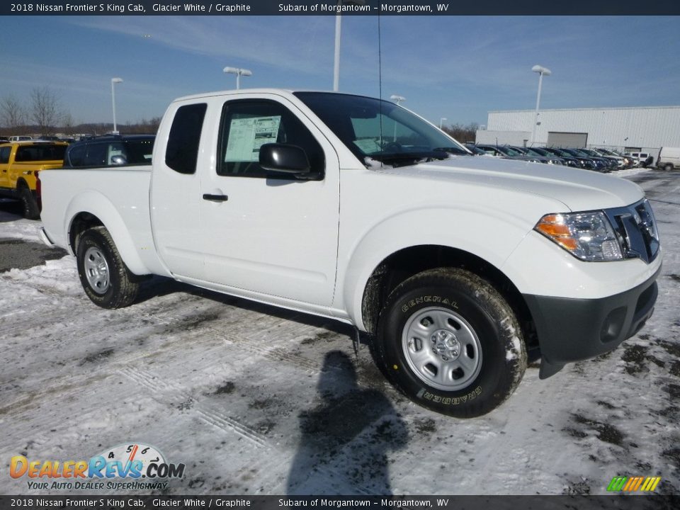 Front 3/4 View of 2018 Nissan Frontier S King Cab Photo #1