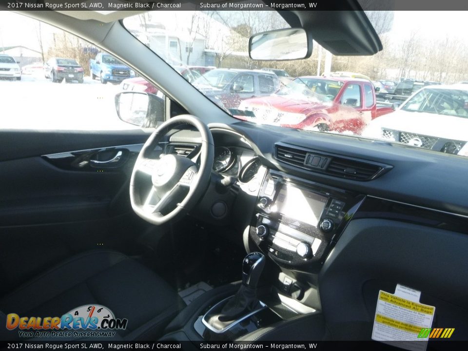 2017 Nissan Rogue Sport SL AWD Magnetic Black / Charcoal Photo #12