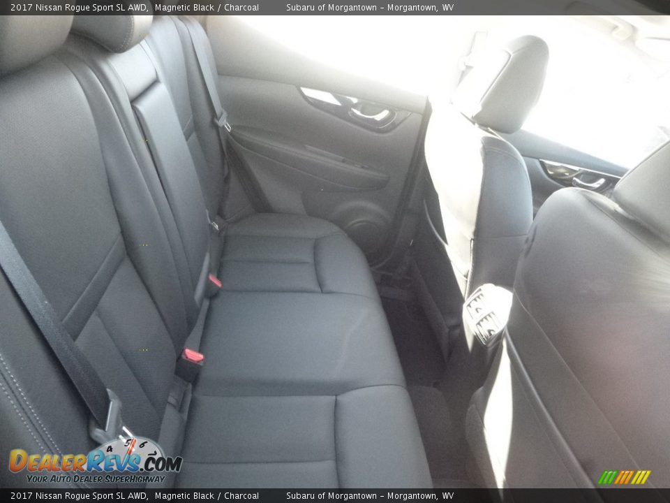 2017 Nissan Rogue Sport SL AWD Magnetic Black / Charcoal Photo #14