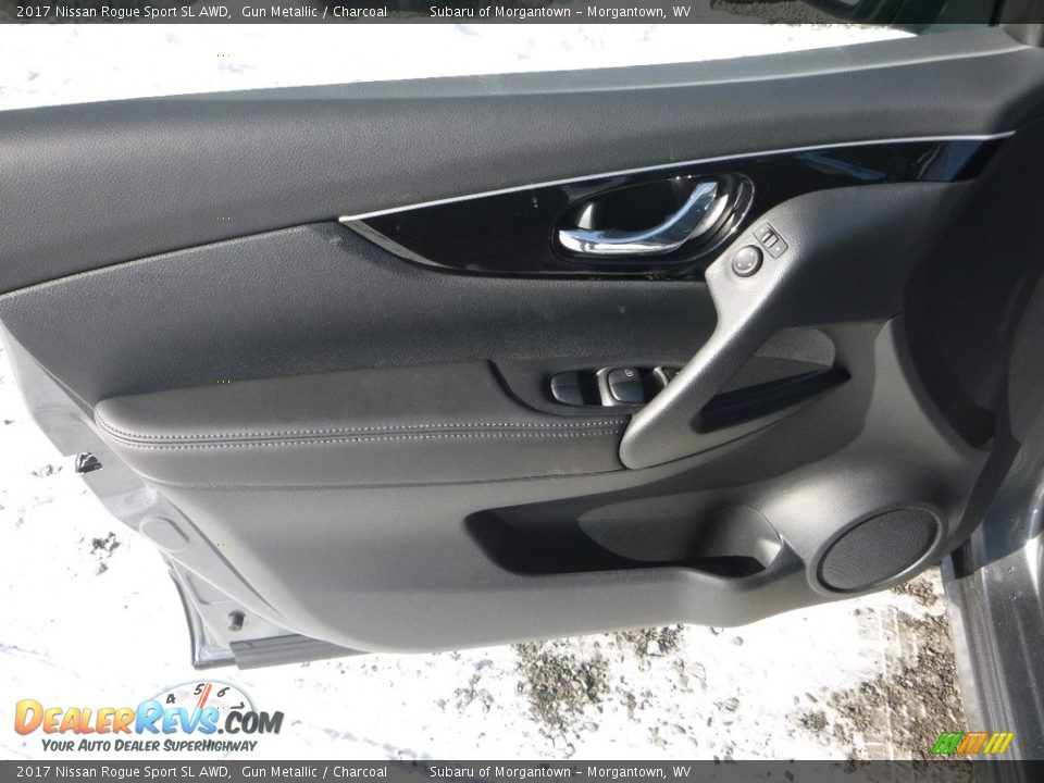 2017 Nissan Rogue Sport SL AWD Gun Metallic / Charcoal Photo #16