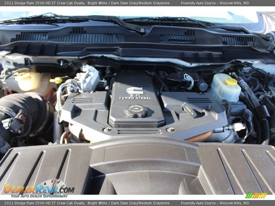 2011 Dodge Ram 3500 HD ST Crew Cab Dually Bright White / Dark Slate Gray/Medium Graystone Photo #25