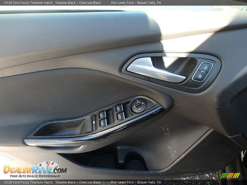2018 Ford Focus Titanium Hatch Shadow Black / Charcoal Black Photo #14