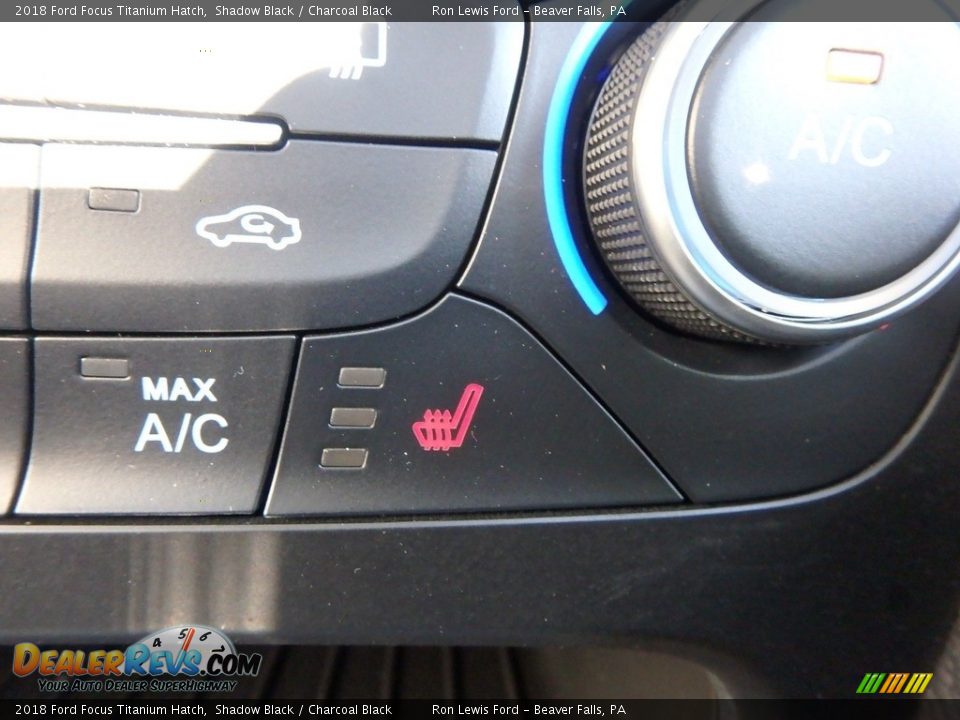 2018 Ford Focus Titanium Hatch Shadow Black / Charcoal Black Photo #20