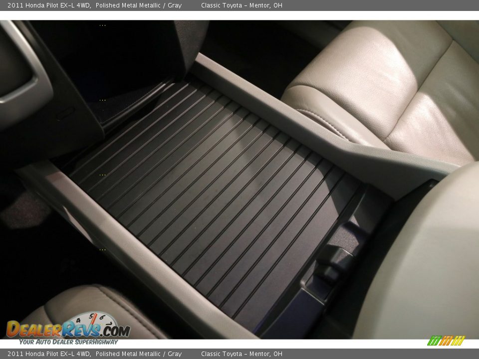 2011 Honda Pilot EX-L 4WD Polished Metal Metallic / Gray Photo #12