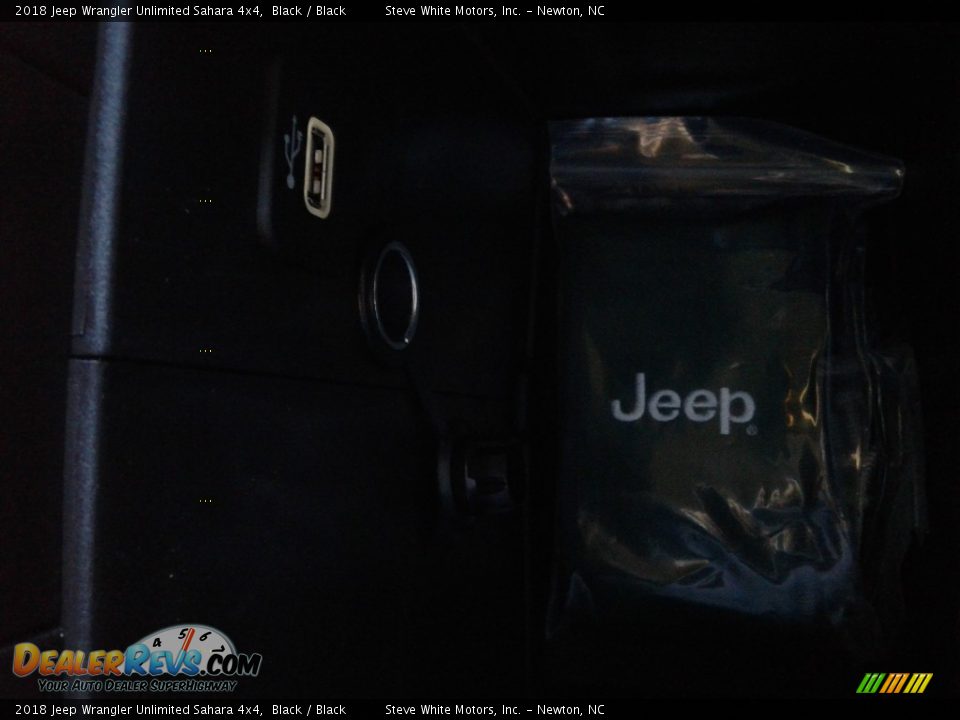 2018 Jeep Wrangler Unlimited Sahara 4x4 Black / Black Photo #24