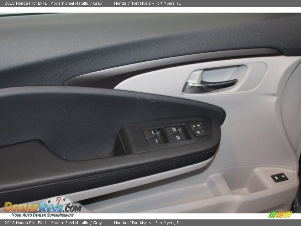 2018 Honda Pilot EX-L Modern Steel Metallic / Gray Photo #12