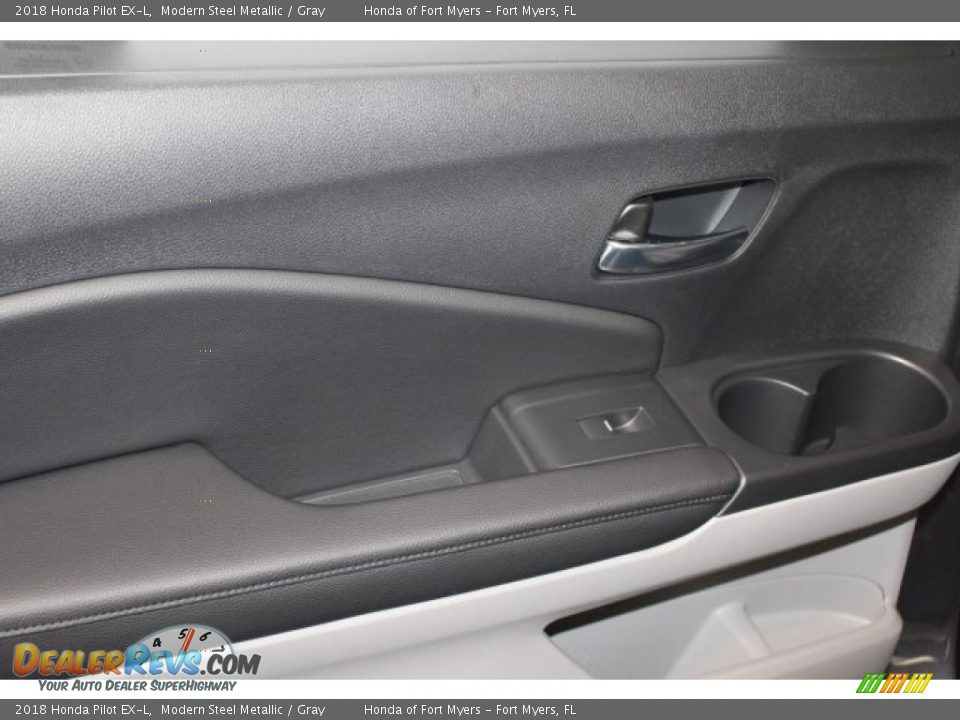 2018 Honda Pilot EX-L Modern Steel Metallic / Gray Photo #34