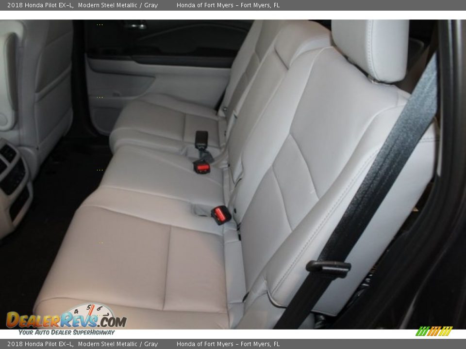 2018 Honda Pilot EX-L Modern Steel Metallic / Gray Photo #35