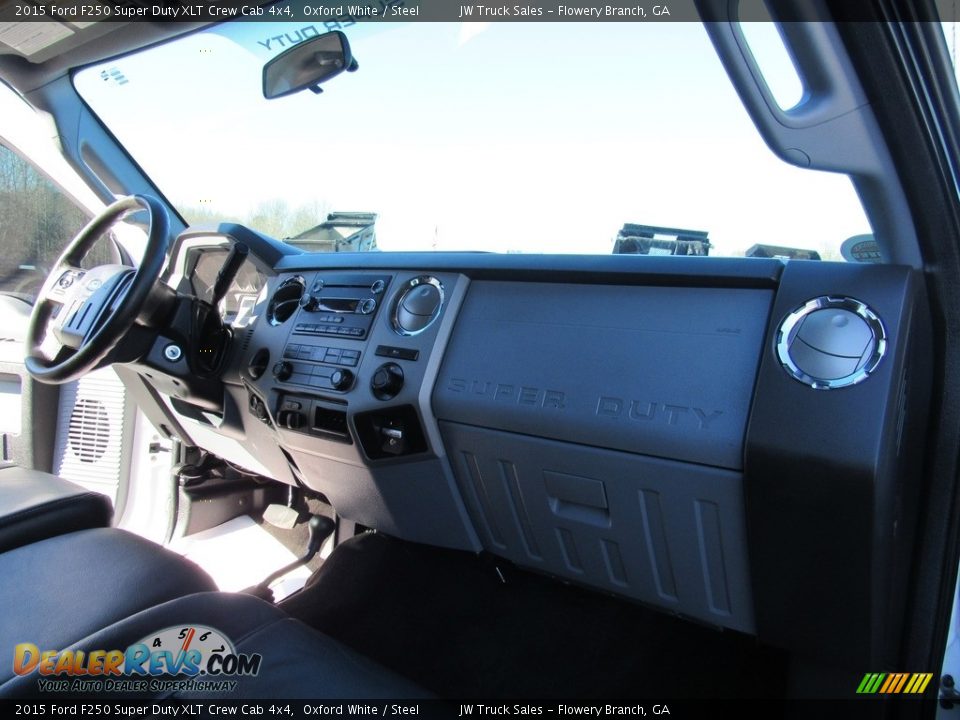 2015 Ford F250 Super Duty XLT Crew Cab 4x4 Oxford White / Steel Photo #26