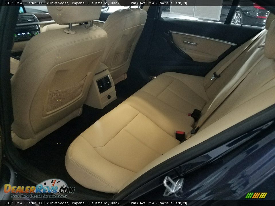 2017 BMW 3 Series 330i xDrive Sedan Imperial Blue Metallic / Black Photo #14