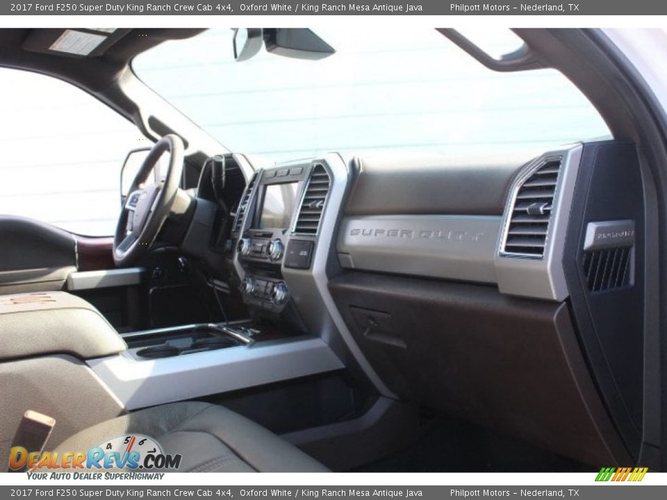 2017 Ford F250 Super Duty King Ranch Crew Cab 4x4 Oxford White / King Ranch Mesa Antique Java Photo #33