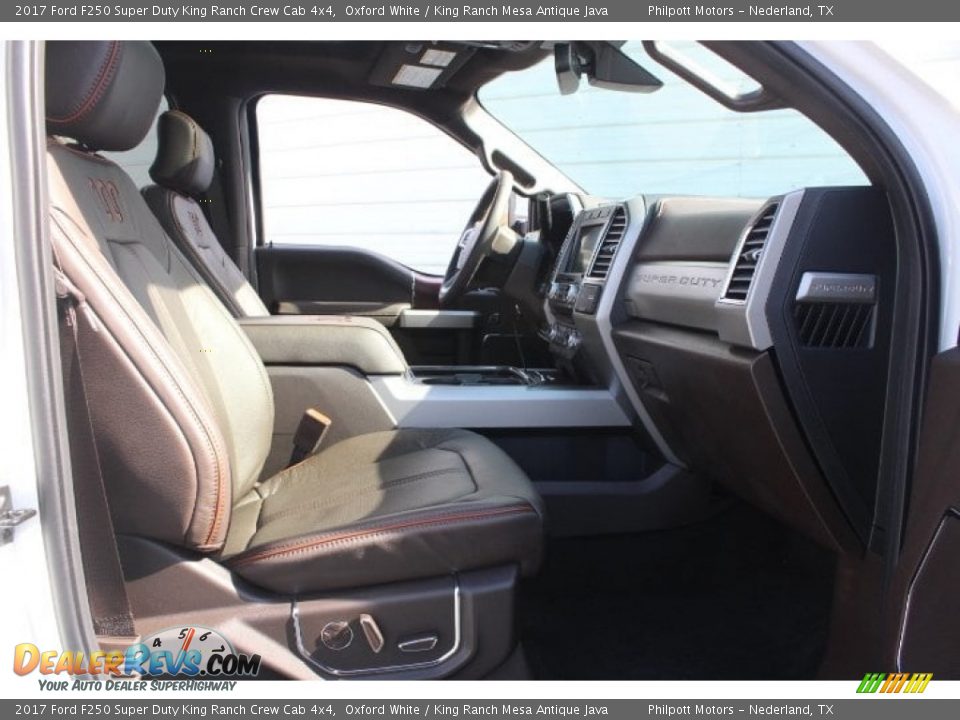 2017 Ford F250 Super Duty King Ranch Crew Cab 4x4 Oxford White / King Ranch Mesa Antique Java Photo #34