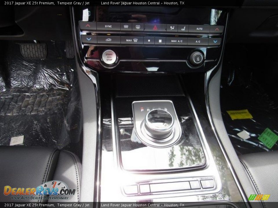 2017 Jaguar XE 25t Premium Tempest Gray / Jet Photo #18