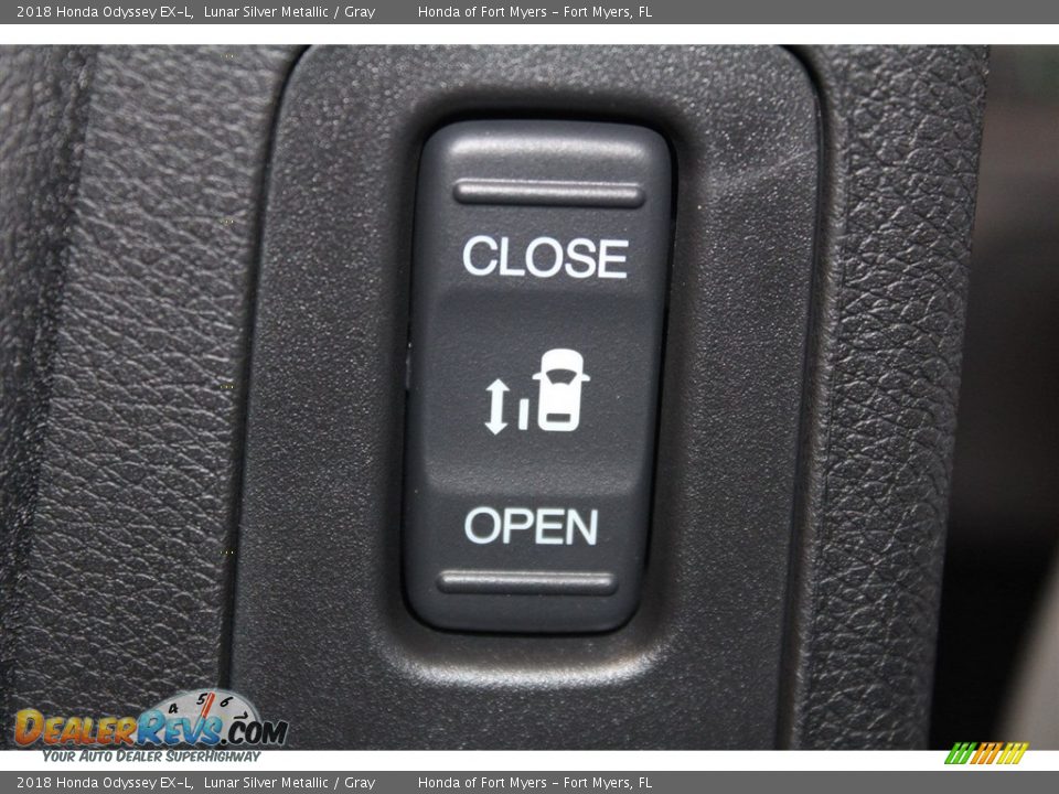 2018 Honda Odyssey EX-L Lunar Silver Metallic / Gray Photo #31