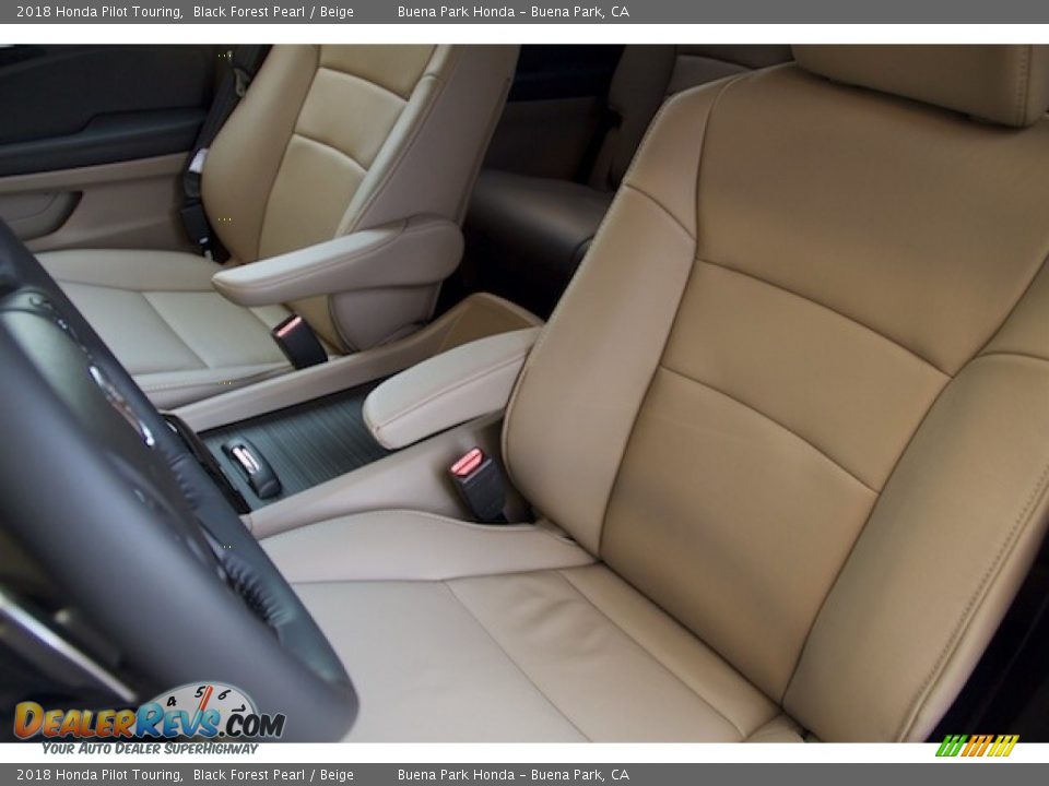 2018 Honda Pilot Touring Black Forest Pearl / Beige Photo #11