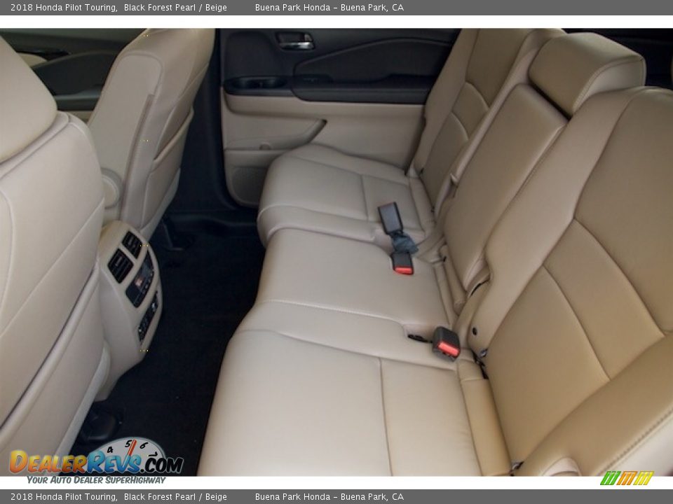 2018 Honda Pilot Touring Black Forest Pearl / Beige Photo #12
