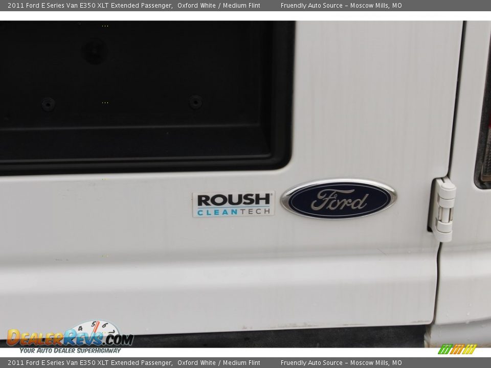 2011 Ford E Series Van E350 XLT Extended Passenger Oxford White / Medium Flint Photo #32