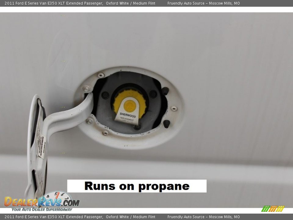 2011 Ford E Series Van E350 XLT Extended Passenger Oxford White / Medium Flint Photo #34