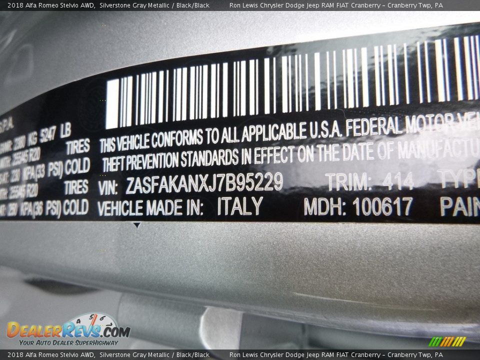 2018 Alfa Romeo Stelvio AWD Silverstone Gray Metallic / Black/Black Photo #23