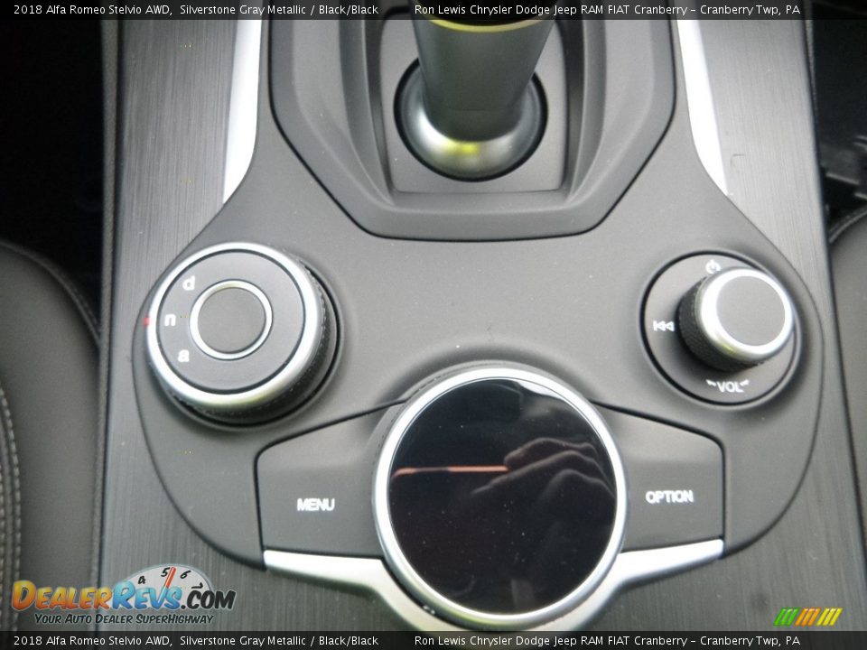 2018 Alfa Romeo Stelvio AWD Silverstone Gray Metallic / Black/Black Photo #30