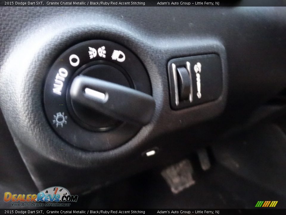 2015 Dodge Dart SXT Granite Crystal Metallic / Black/Ruby Red Accent Stitching Photo #10