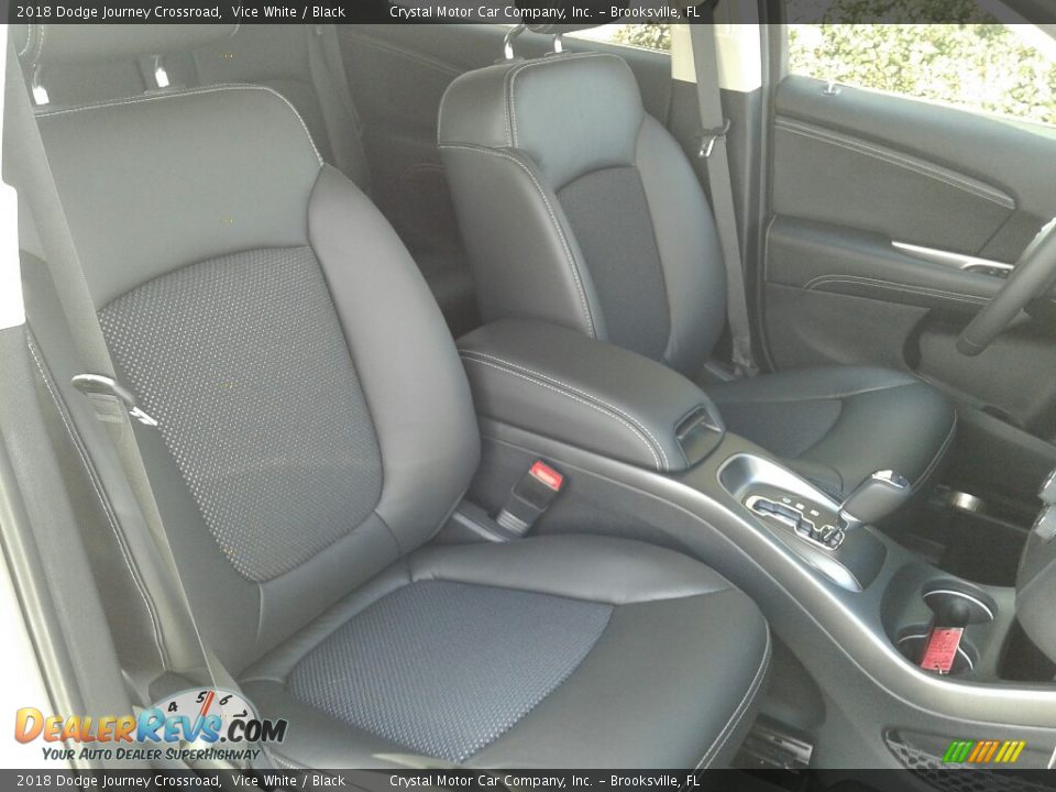 2018 Dodge Journey Crossroad Vice White / Black Photo #12