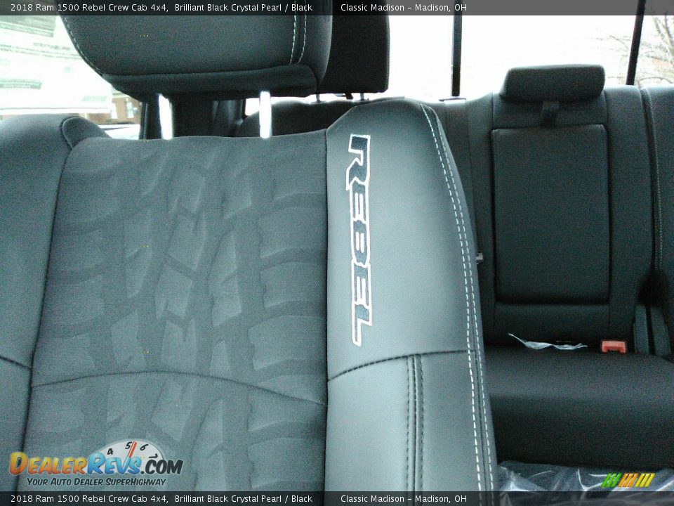 2018 Ram 1500 Rebel Crew Cab 4x4 Brilliant Black Crystal Pearl / Black Photo #8