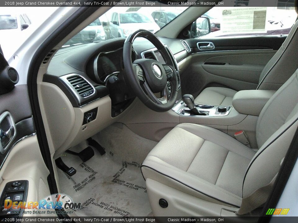 2018 Jeep Grand Cherokee Overland 4x4 Ivory Tri-Coat / Brown/Light Frost Beige Photo #2