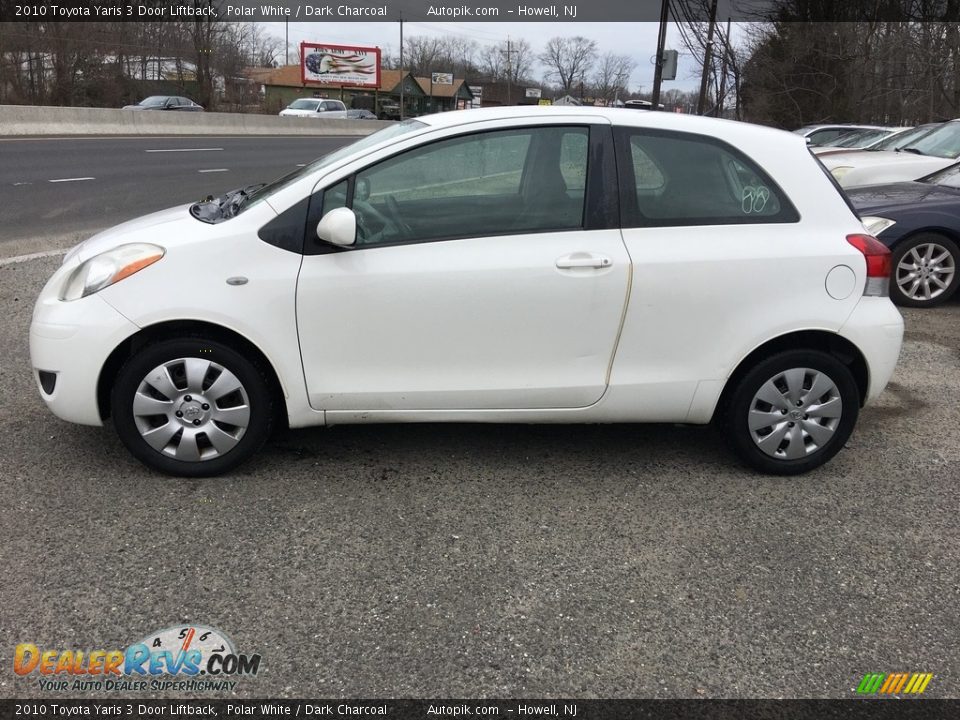 2010 Toyota Yaris 3 Door Liftback Polar White / Dark Charcoal Photo #3