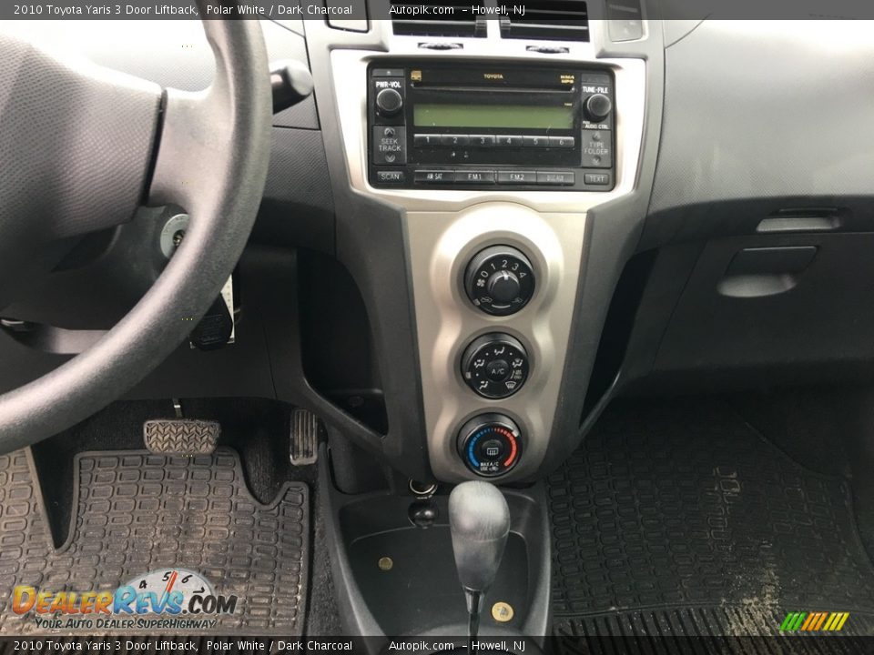2010 Toyota Yaris 3 Door Liftback Polar White / Dark Charcoal Photo #14