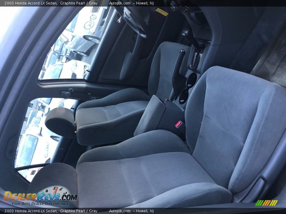 2003 Honda Accord LX Sedan Graphite Pearl / Gray Photo #16