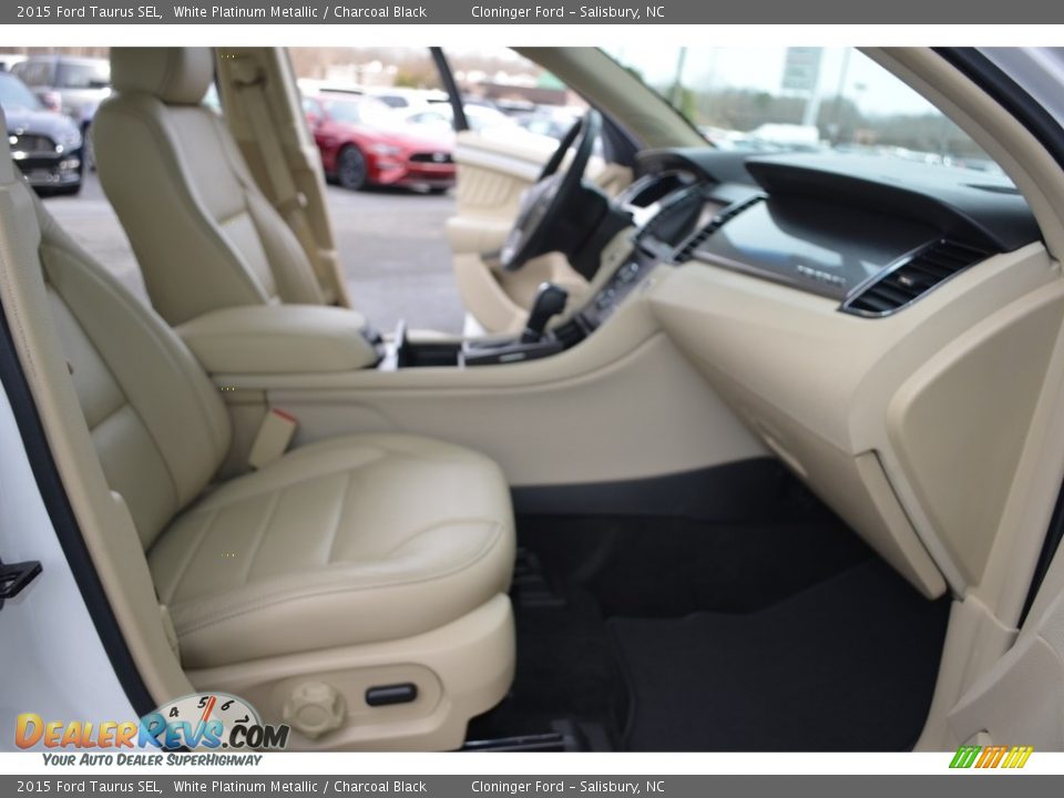 2015 Ford Taurus SEL White Platinum Metallic / Charcoal Black Photo #15