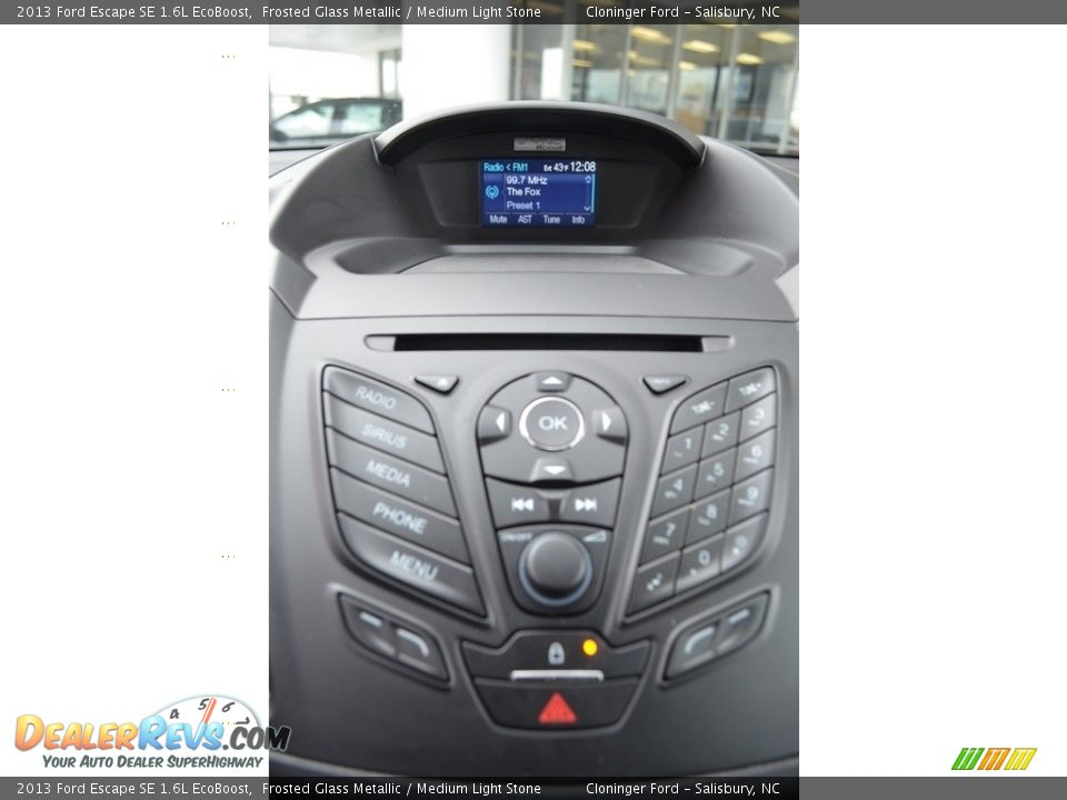 2013 Ford Escape SE 1.6L EcoBoost Frosted Glass Metallic / Medium Light Stone Photo #16