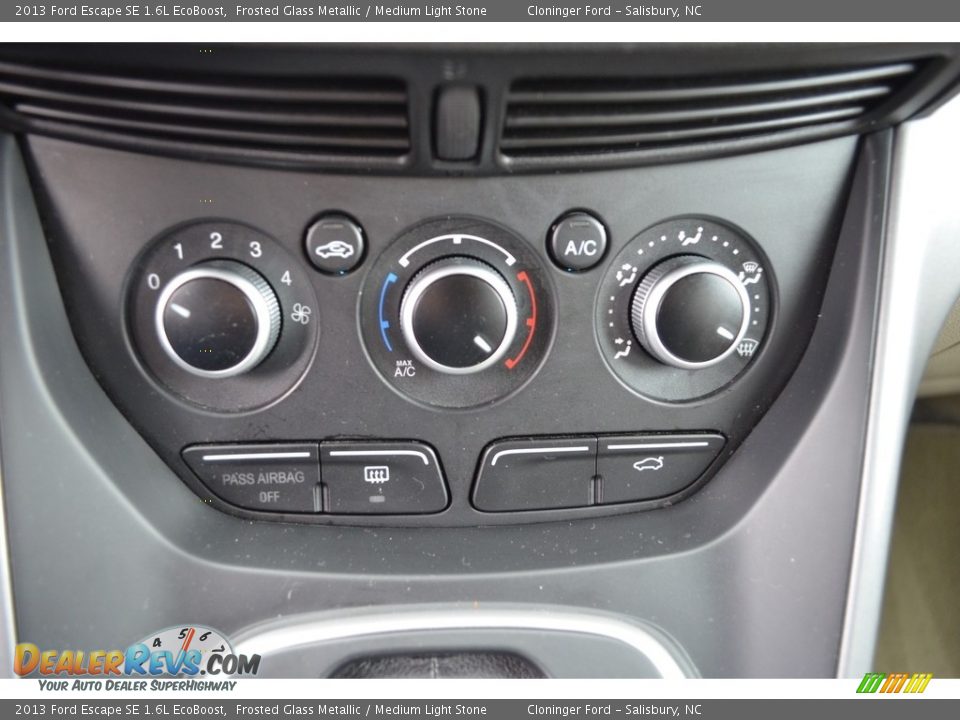 2013 Ford Escape SE 1.6L EcoBoost Frosted Glass Metallic / Medium Light Stone Photo #17