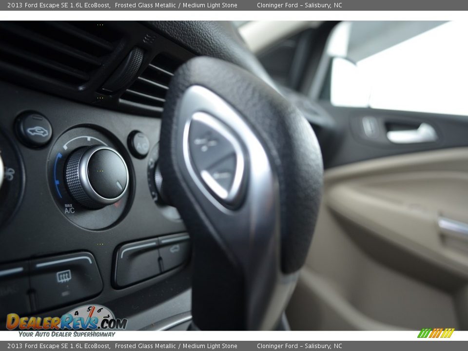 2013 Ford Escape SE 1.6L EcoBoost Frosted Glass Metallic / Medium Light Stone Photo #19