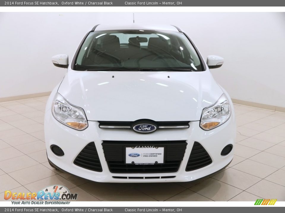 2014 Ford Focus SE Hatchback Oxford White / Charcoal Black Photo #2