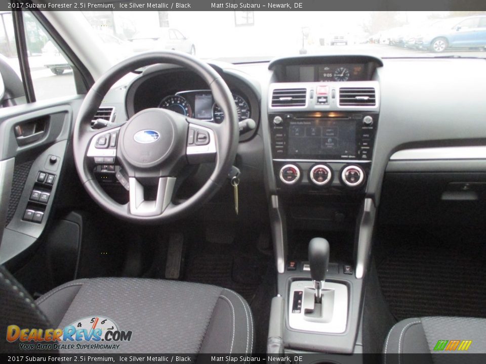 2017 Subaru Forester 2.5i Premium Ice Silver Metallic / Black Photo #10