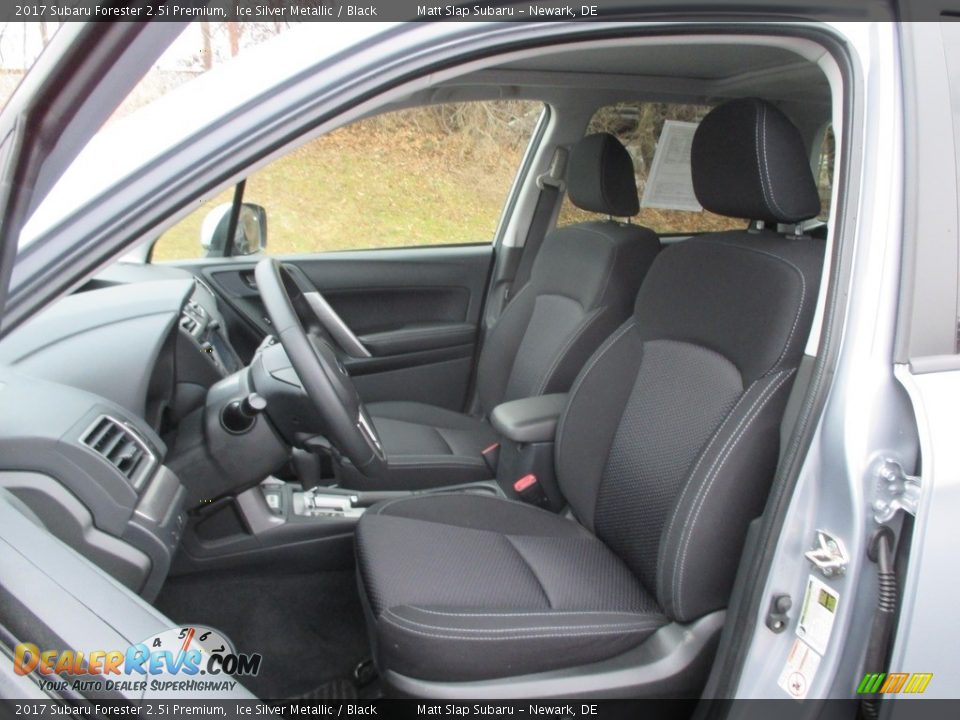 2017 Subaru Forester 2.5i Premium Ice Silver Metallic / Black Photo #16