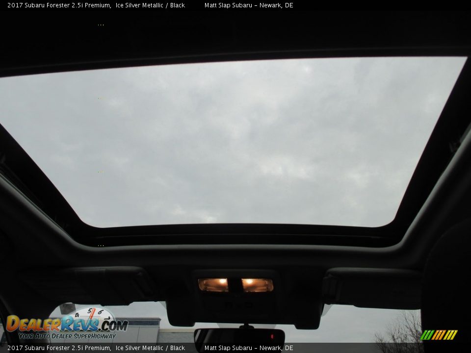 2017 Subaru Forester 2.5i Premium Ice Silver Metallic / Black Photo #21