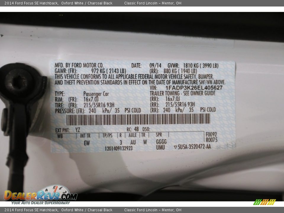 2014 Ford Focus SE Hatchback Oxford White / Charcoal Black Photo #17