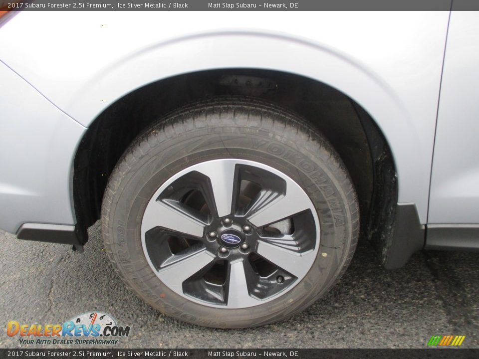 2017 Subaru Forester 2.5i Premium Ice Silver Metallic / Black Photo #23