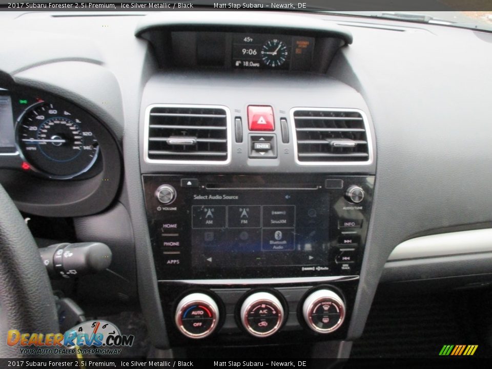 2017 Subaru Forester 2.5i Premium Ice Silver Metallic / Black Photo #26
