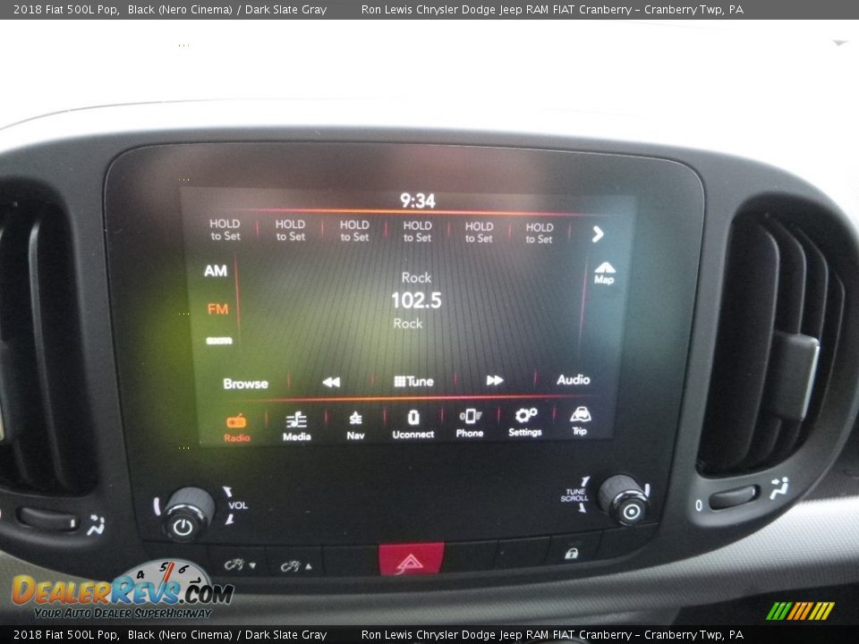 Controls of 2018 Fiat 500L Pop Photo #15