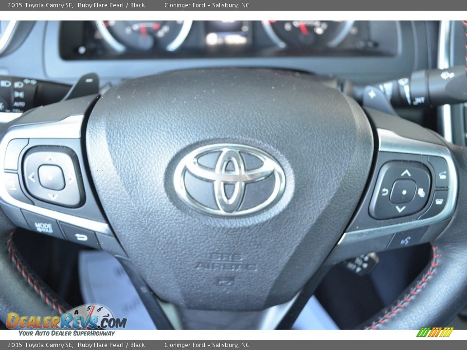 2015 Toyota Camry SE Ruby Flare Pearl / Black Photo #22