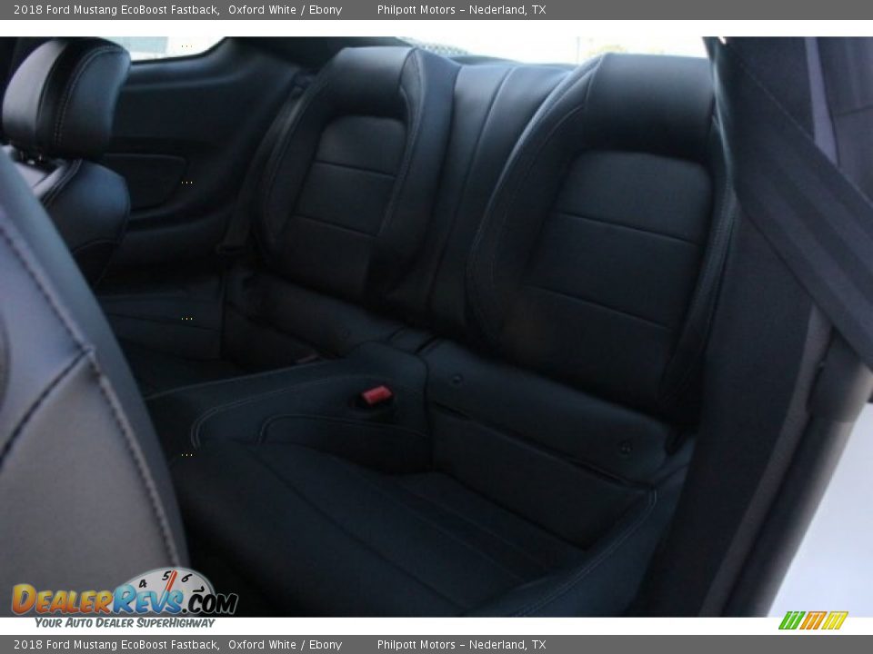 2018 Ford Mustang EcoBoost Fastback Oxford White / Ebony Photo #24