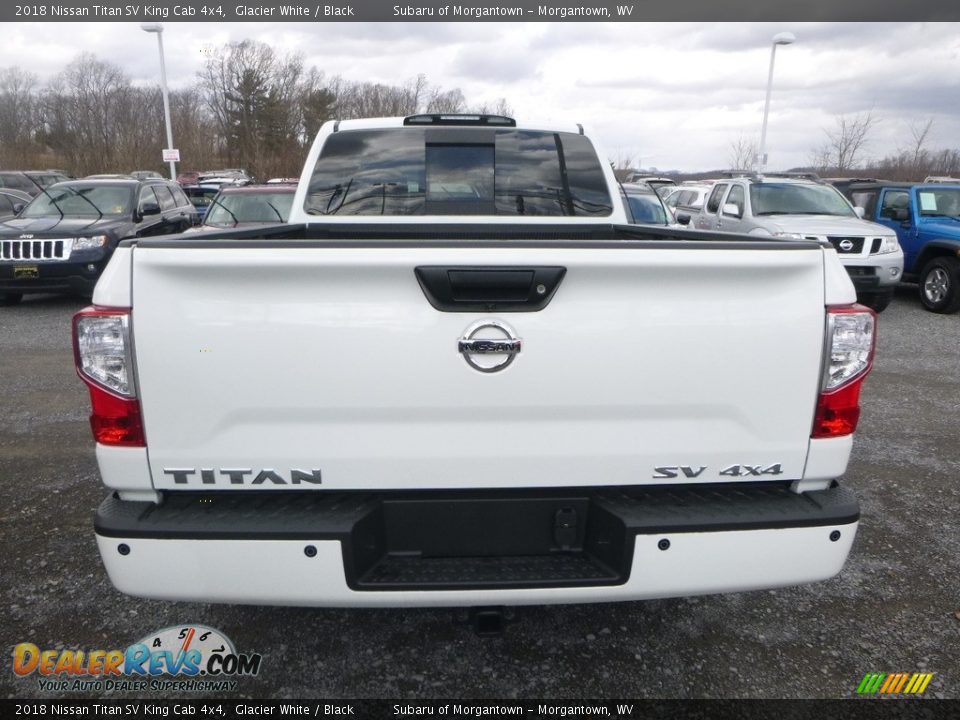 2018 Nissan Titan SV King Cab 4x4 Glacier White / Black Photo #8