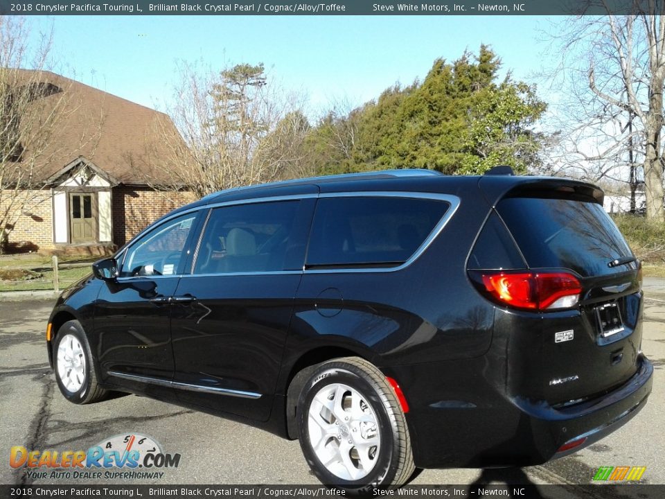 2018 Chrysler Pacifica Touring L Brilliant Black Crystal Pearl / Cognac/Alloy/Toffee Photo #8