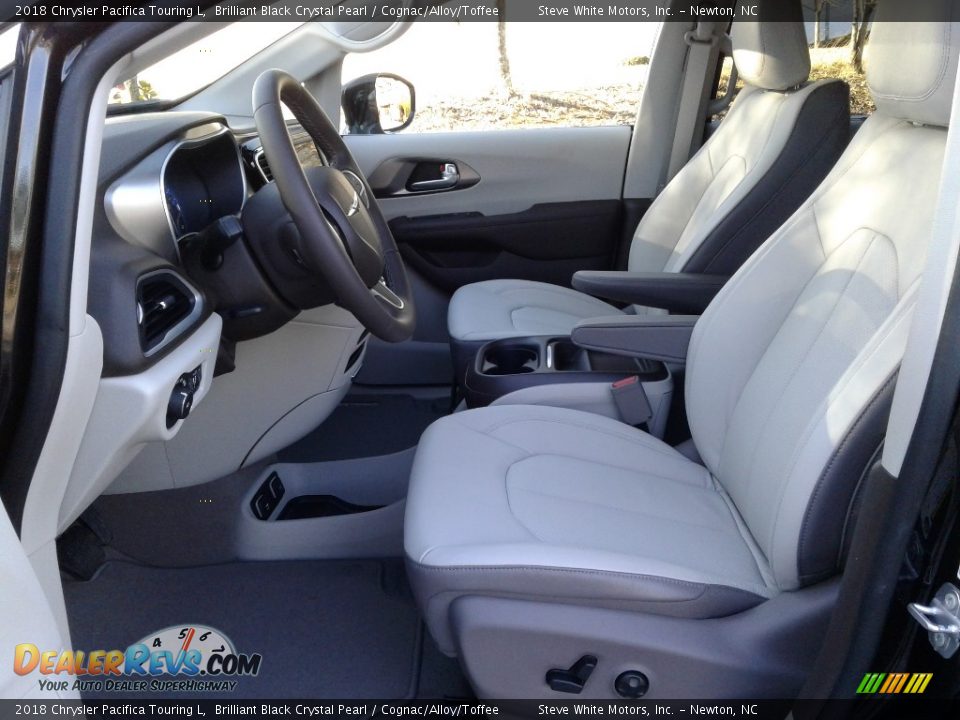 2018 Chrysler Pacifica Touring L Brilliant Black Crystal Pearl / Cognac/Alloy/Toffee Photo #10